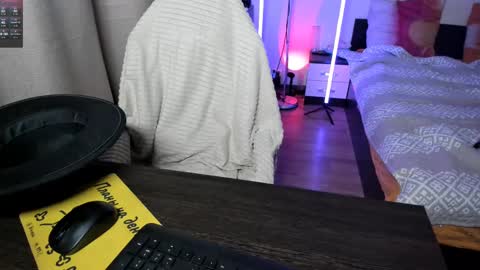 Snapshot of naked_psychologist chatting on March 12, 2025, 4:46 pm Asy no face online show from March 12, 2025, 4:46 pm