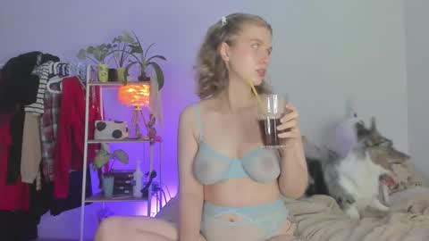 Snapshot of namirimii chatting on October 2, 2025, 7:54 pm Agnes online show from October 2, 2025, 7:54 pm