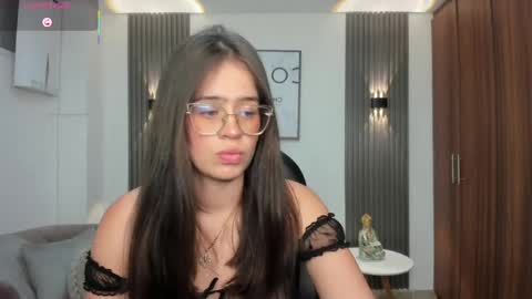 Snapshot of nanaa_snow chatting on May 19, 2026, 4:08 am Nanaa snow online show from May 19, 2026, 4:08 am