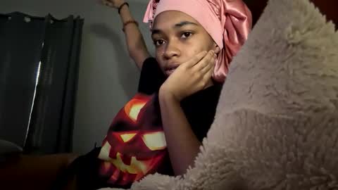 nanaonn online show from November 7, 2025, 4:51 pm