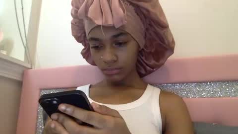 nanaonn online show from March 10, 2026, 2:11 pm