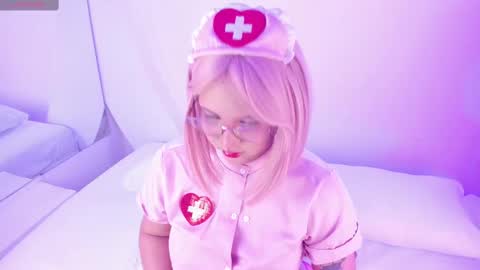 NanaOsaky online show from September 24, 2025, 12:19 pm