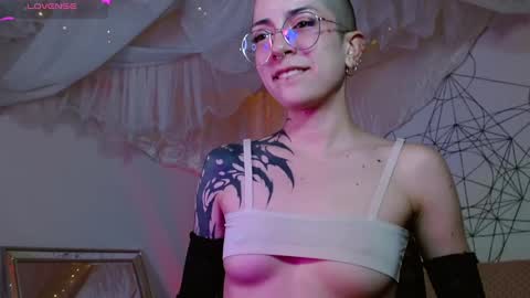 Alma  Maria online show from February 13, 2025, 7:13 am