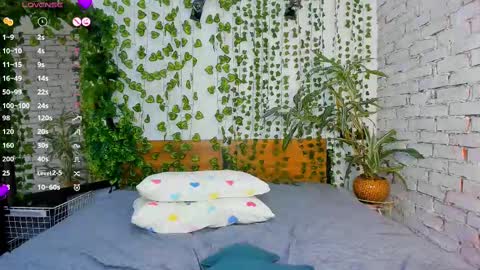 Luna online show from February 26, 2025, 12:25 pm