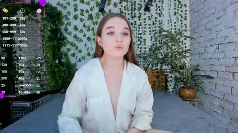 Luna online show from February 28, 2025, 2:09 pm