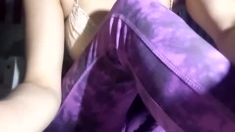 nancyybonita online show from March 22, 2026, 9:23 am