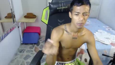 nando_col online show from October 1, 2025, 3:07 pm