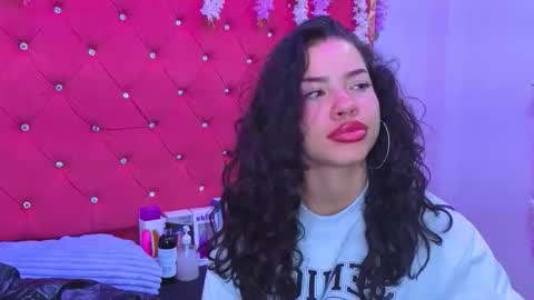 Snapshot of nanis_james15 chatting on November 25, 2025, 2:55 am nanis james15 online show from November 25, 2025, 2:55 am