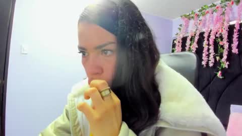 Snapshot of nanis_james15 chatting on February 18, 2026, 2:29 am nanis james15 online show from February 18, 2026, 2:29 am