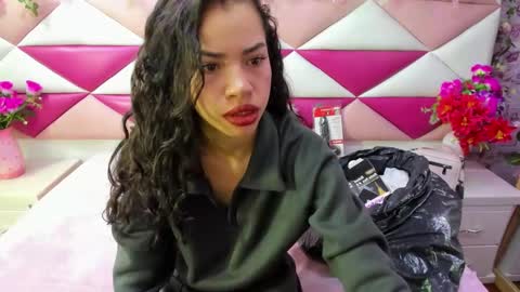 Snapshot of nanis_james15 chatting on February 27, 2026, 2:44 am nanis james15 online show from February 27, 2026, 2:44 am