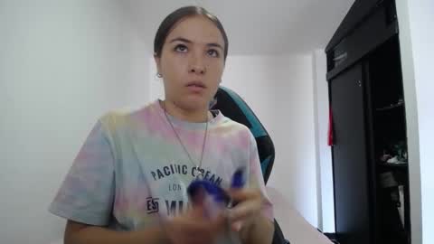 Snapshot of nanna_yoshi chatting on January 12, 2025, 6:05 pm nanna yoshi online show from January 12, 2025, 6:05 pm