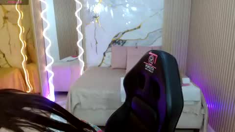 Snapshot of nanni_tay chatting on June 10, 2026, 7:35 pm Nanni online show from June 10, 2026, 7:35 pm