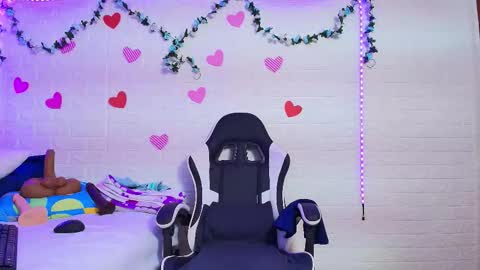 Naomi online show from September 11, 2025, 11:21 am