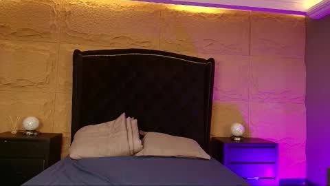 Snapshot of naomi_hill1 chatting on October 8, 2025, 8:39 pm Naomi online show from October 8, 2025, 8:39 pm