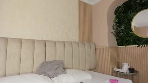 Snapshot of naomi_hill1 chatting on April 13, 2026, 1:05 pm Naomi online show from April 13, 2026, 1:05 pm