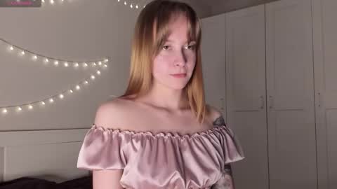 Naomi online show from October 19, 2025, 5:24 pm