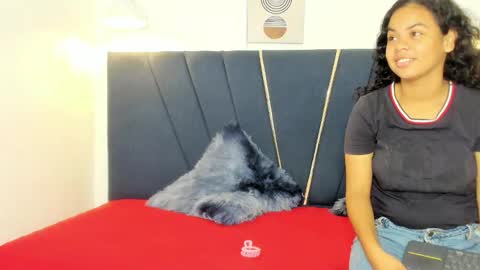 naomi_x0 online show from March 2, 2026, 1:18 pm