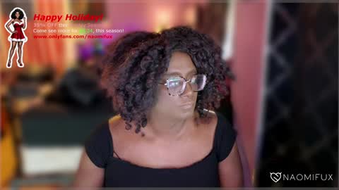 Snapshot of naomifux chatting on December 21, 2024, 12:59 pm Naomi online show from December 21, 2024, 12:59 pm