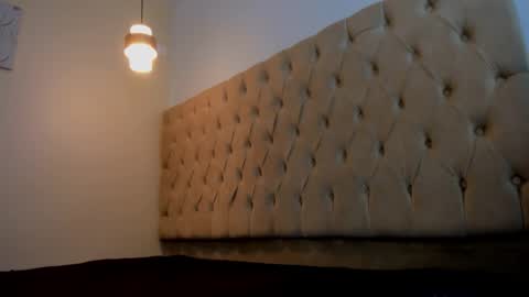 Snapshot of naomis_35 chatting on February 3, 2026, 7:19 pm naomis_35 online show from February 3, 2026, 7:19 pm