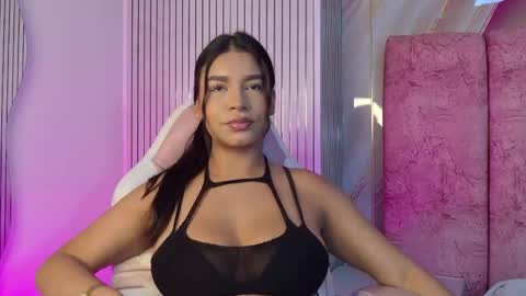 Naomy  online show from May 10, 2026, 11:59 am