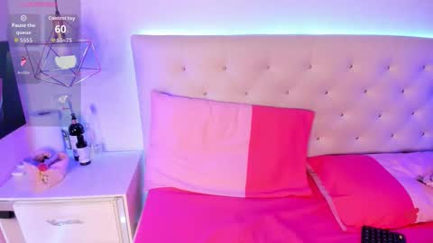 nara_pink online show from March 19, 2026, 6:56 pm