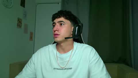 sebastian online show from October 3, 2025, 3:58 am