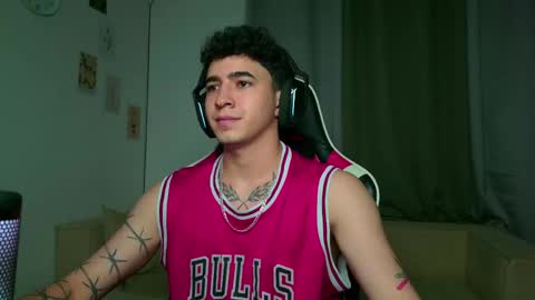 sebastian online show from October 7, 2025, 3:58 am