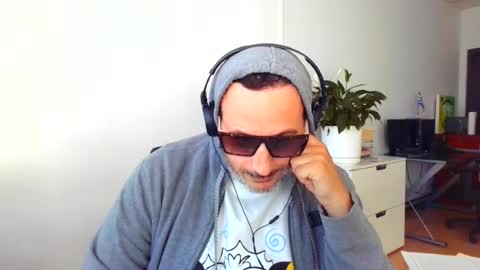 Snapshot of nassobout chatting on July 7, 2026, 9:52 pm nassobout online show from July 7, 2026, 9:52 pm