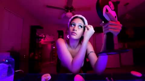 nasttyyynattt online show from June 12, 2026, 4:00 am