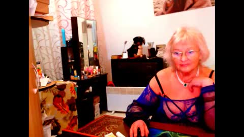 natali online show from February 17, 2025, 5:21 pm