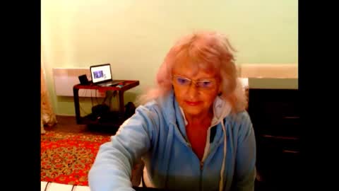 natali online show from September 27, 2025, 6:40 am