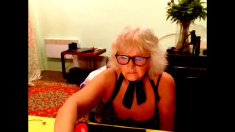 natali online show from May 11, 2026, 4:15 pm
