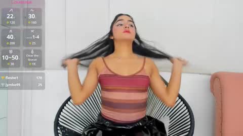 Snapshot of natalia_aguirre chatting on February 13, 2025, 6:48 pm Naty online show from February 13, 2025, 6:48 pm