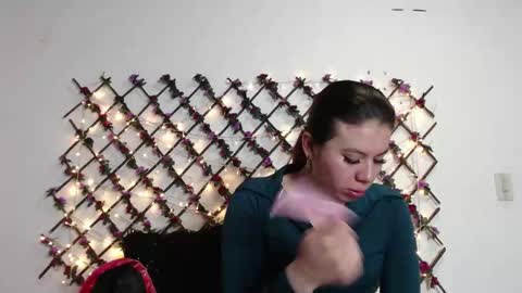Natalia Walker online show from February 4, 2026, 2:01 pm