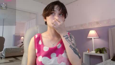 Natalia online show from May 13, 2026, 3:15 am
