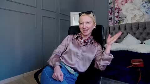 Natalie online show from March 5, 2025, 12:33 pm