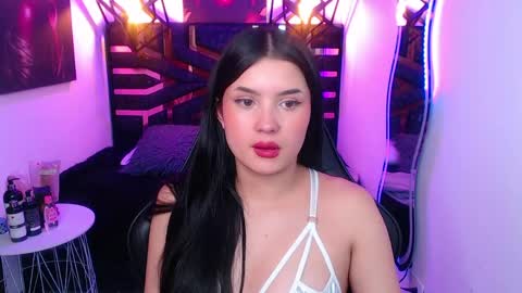 natalie  online show from May 19, 2026, 9:10 pm