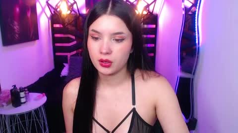natalie  online show from May 27, 2026, 8:17 pm