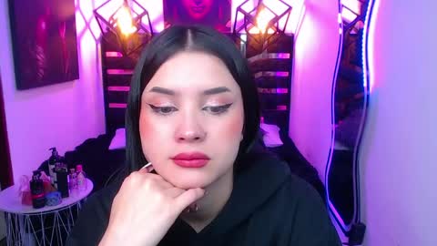 natalie  online show from May 29, 2026, 12:03 pm