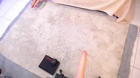 Snapshot of natalie_swetty chatting on January 10, 2025, 4:33 am Natalie online show from January 10, 2025, 4:33 am