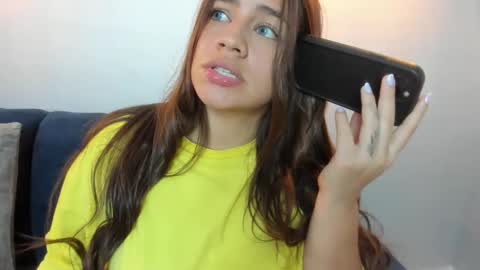 natalieferrer_ online show from November 21, 2025, 4:55 am