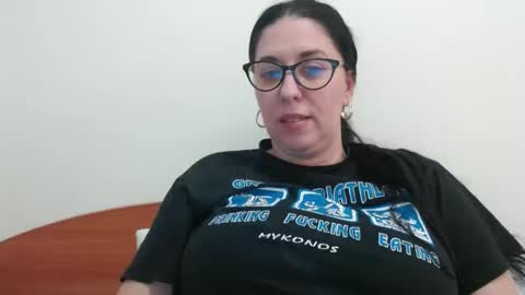 Snapshot of natally565656 chatting on January 16, 2025, 12:42 pm natally online show from January 16, 2025, 12:42 pm