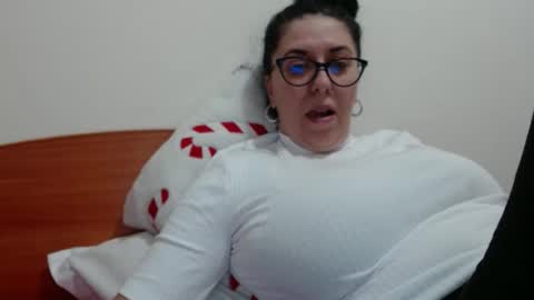 Snapshot of natally565656 chatting on February 8, 2025, 11:01 am natally online show from February 8, 2025, 11:01 am