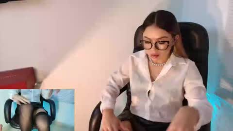 Natalye foster online show from February 22, 2026, 9:52 am