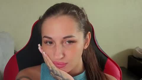 Snapshot of natalyfreman chatting on May 27, 2026, 6:54 am Nataly online show from May 27, 2026, 6:54 am
