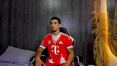 natan_77 online show from May 16, 2026, 11:57 pm