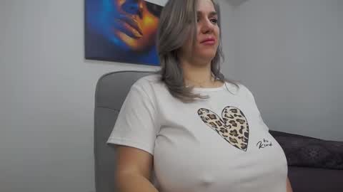 natashaboobs online show from February 7, 2025, 9:26 am