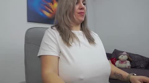 natashaboobs online show from February 15, 2025, 12:01 pm