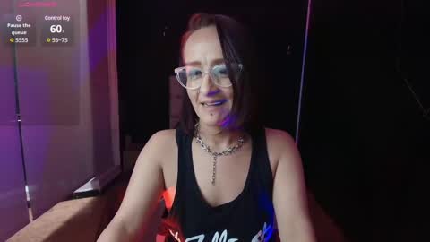 Snapshot of natashamason chatting on March 5, 2025, 2:45 pm Natasha Mason online show from March 5, 2025, 2:45 pm