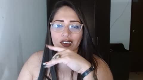 Natasha Smithe  online show from October 23, 2025, 2:11 am